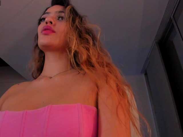 Capturas de tela de transmissão MayaRivera