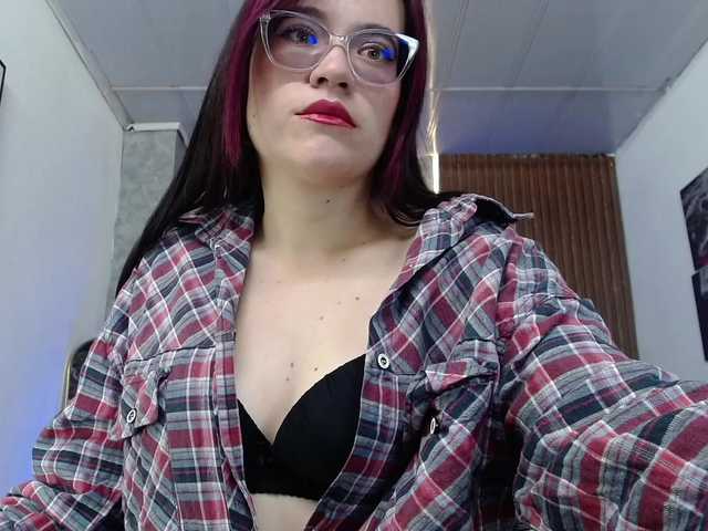 Capturas de tela de transmissão Melanniejones