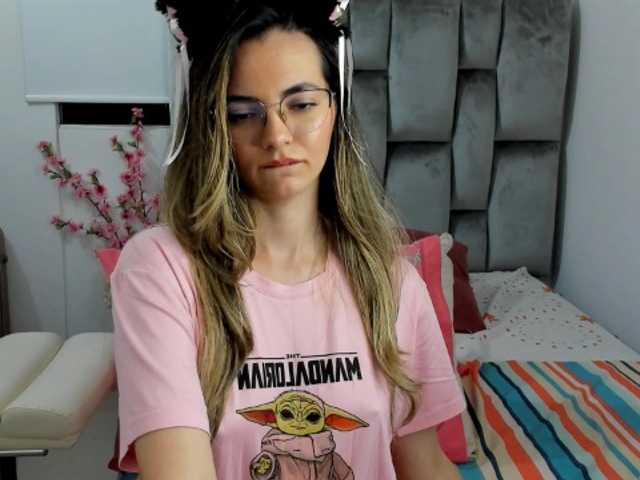 Capturas de tela de transmissão miah-baby