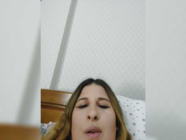 Capturas de tela de transmissão FleurDAmour_