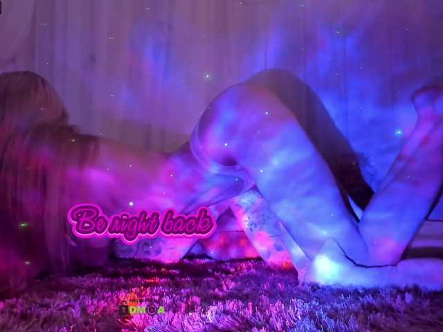 Capturas de tela de transmissão Mia_Milasheva