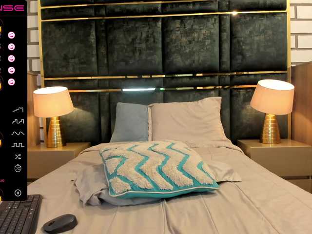 Capturas de tela de transmissão MiiaJones