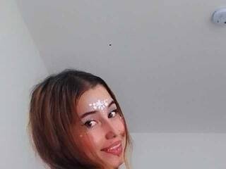 Chat de vídeo erótico Mikaela-19