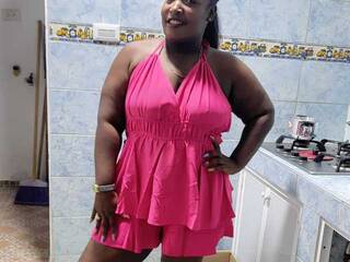 Chat de vídeo erótico MikaelaTaylor