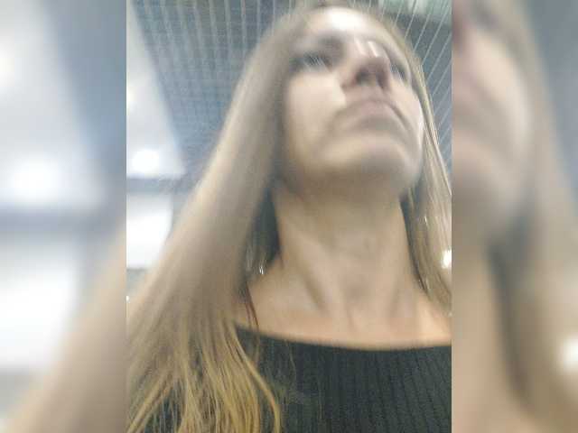 Capturas de tela de transmissão MilaSavory