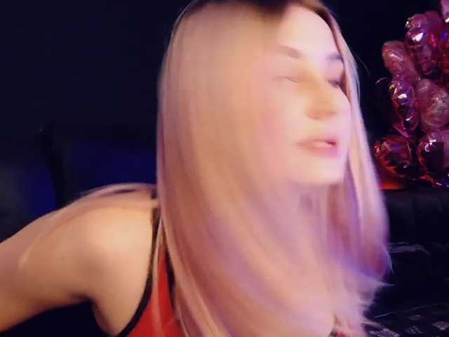 Capturas de tela de transmissão MillaDoll