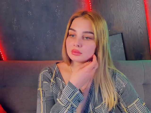 Capturas de tela de transmissão MillaDoll