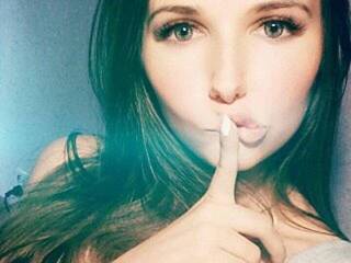 Chat de vídeo erótico Millayyaa