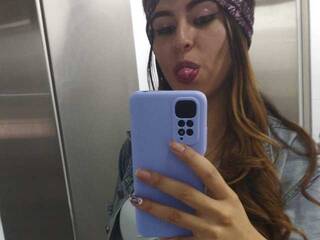 Chat de vídeo erótico Milodavies