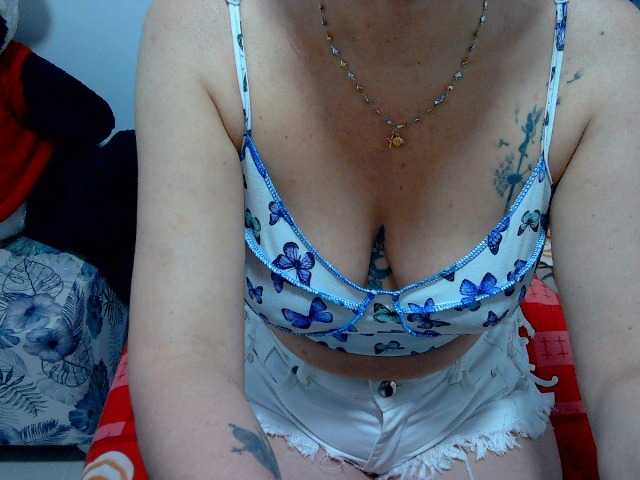 Capturas de tela de transmissão mimisexxxa