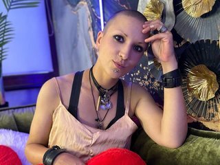 Chat de vídeo erótico MiraMoonn