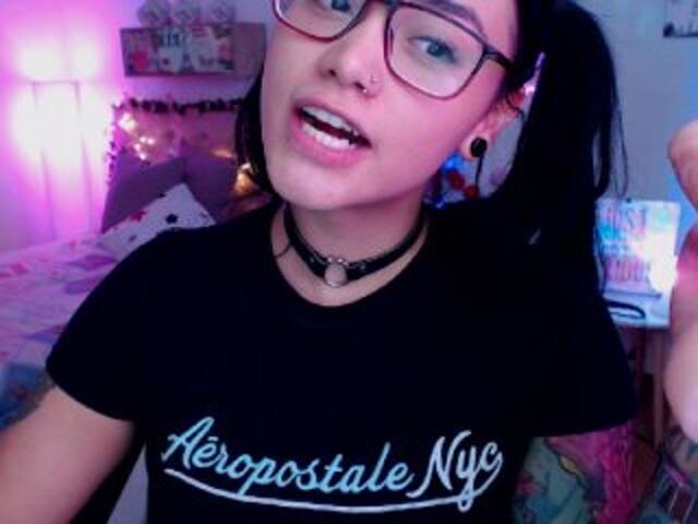 Capturas de tela de transmissão Miss-Bonnie