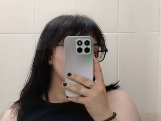 Chat de vídeo erótico miss-kapriz-love