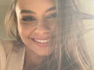 Chat de vídeo erótico Miss-Medison