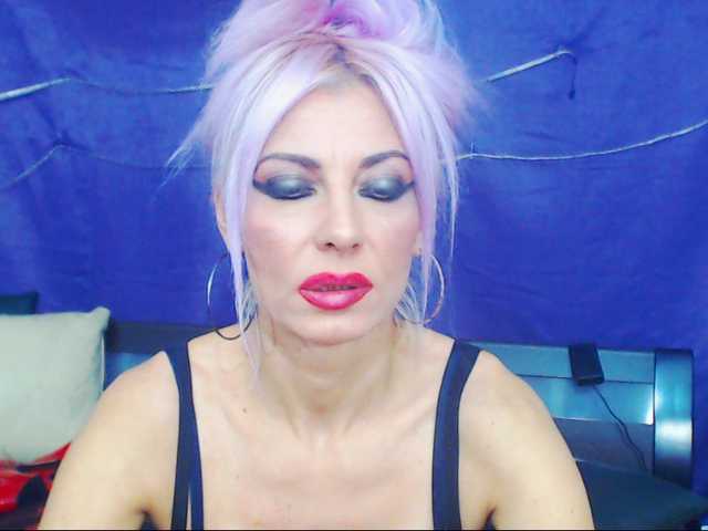 Capturas de tela de transmissão HoneyLara