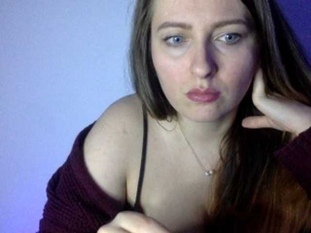 Capturas de tela de transmissão MissLaraS