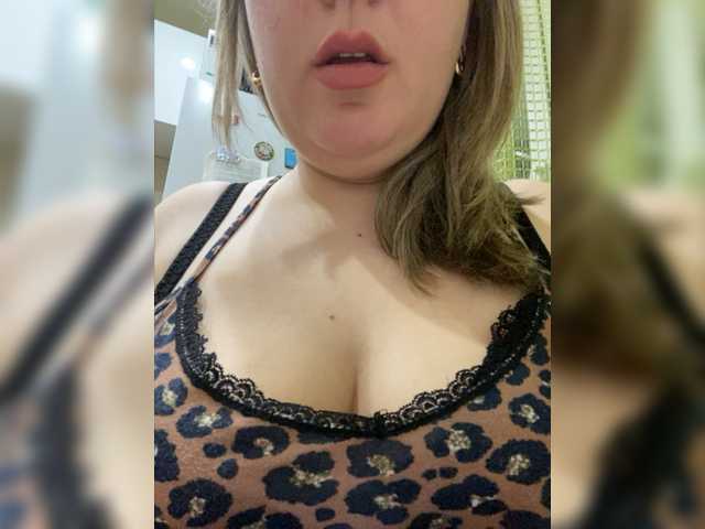 Capturas de tela de transmissão MissMargo3