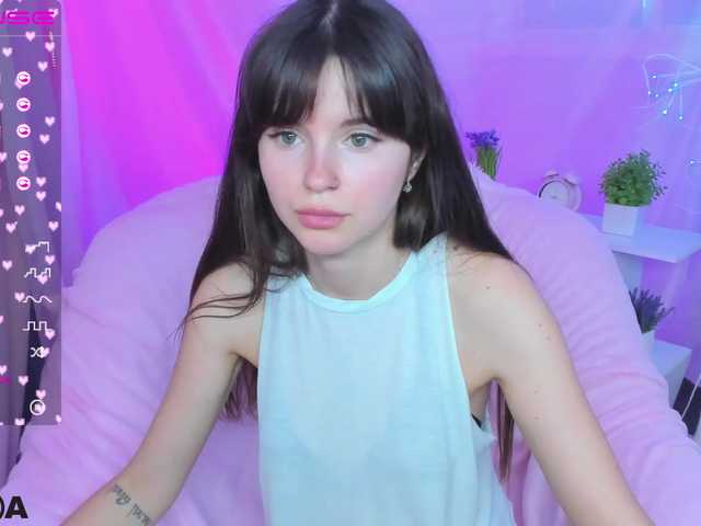 Fotos MiyaEvans ❤️❤️❤️Hey! I am New! Ready to play with you-My goal: Get Naked/2222 tokens/❤️❤️❤️ #new #feet #18 #natural #brunette [none]