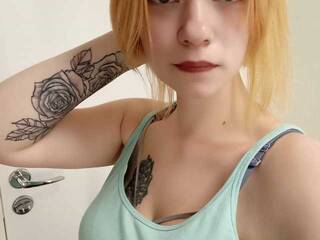 Chat de vídeo erótico MonaKiss