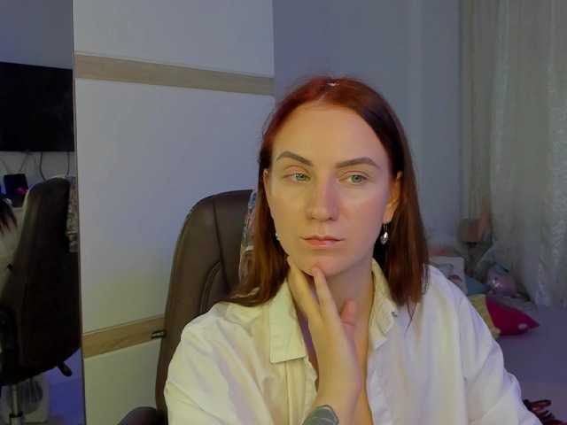 Capturas de tela de transmissão MonicaHoney