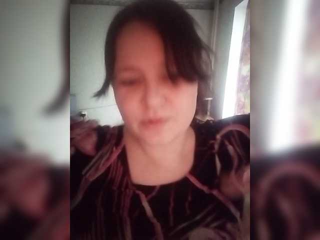 Capturas de tela de transmissão Monika510