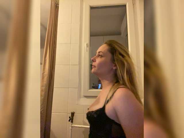 Capturas de tela de transmissão moongirl