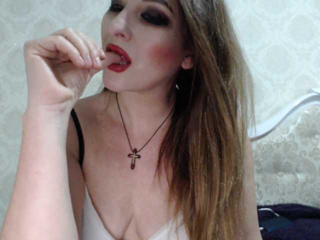 Capturas de tela de transmissão moonQueen