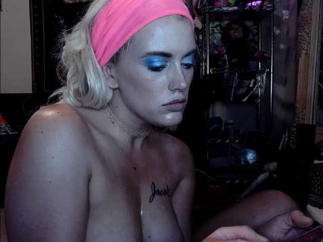 Capturas de tela de transmissão MourningThot