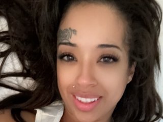 Chat de vídeo erótico Mskinkykitty