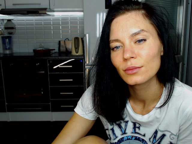 Capturas de tela de transmissão MsLatikaX