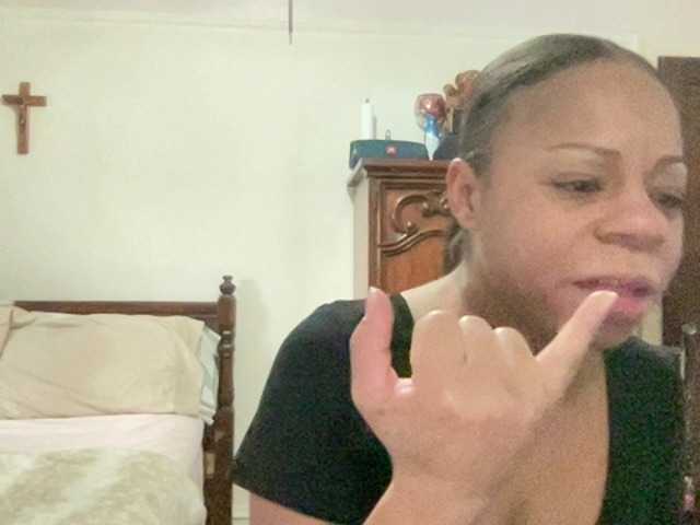 Capturas de tela de transmissão MyaMichelle