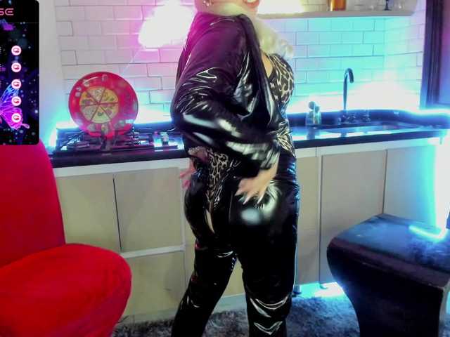 Fotos Myrnasexxx Lets fun together #milf #mature #lushcontrol #leather #mistress #sph #leather #mommy #humiliation #joi #findom