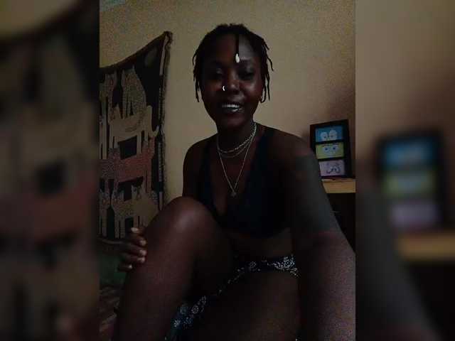 Capturas de tela de transmissão mystiquekitty