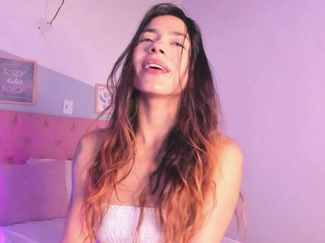 Capturas de tela de transmissão Nadia-Roses