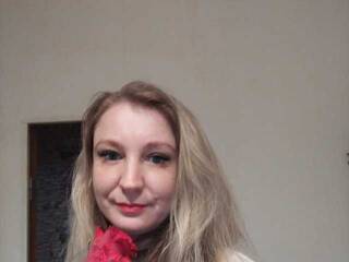 Chat de vídeo erótico Nadin-2