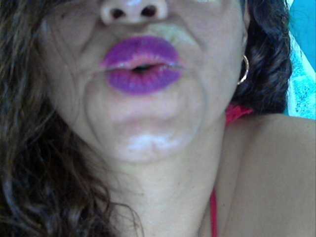 Capturas de tela de transmissão NannyMoon