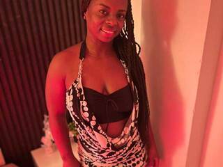 Chat de vídeo erótico Naomii-Cooper