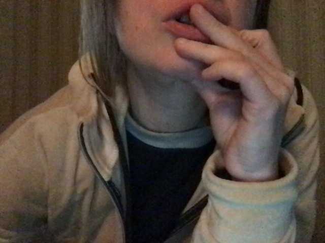 Capturas de tela de transmissão naturalblonde