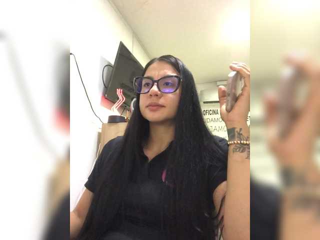 Capturas de tela de transmissão NatyArango