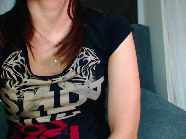 Capturas de tela de transmissão NaughtyHotty