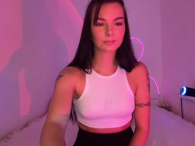 Capturas de tela de transmissão Nicol-LoveBaby