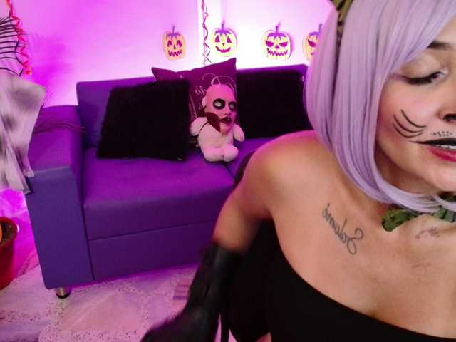 Fotos nicole-saenz tits out 180 @remain #bigtits #bigclit #pvt dont forget to follow me guys