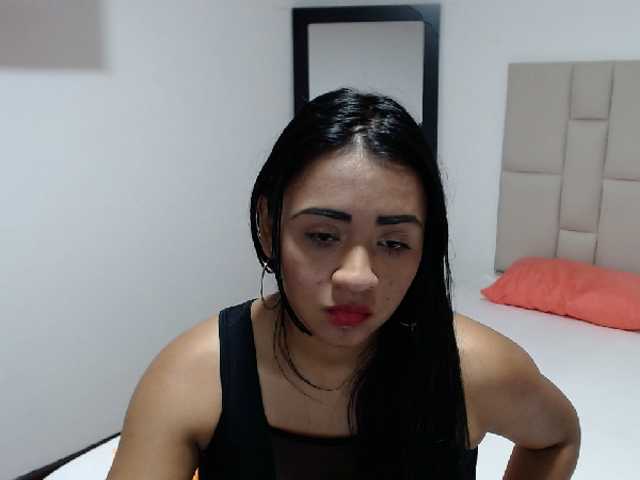 Capturas de tela de transmissão Nicolle-Wayne