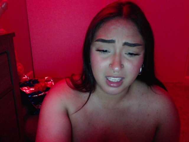 Capturas de tela de transmissão nikkigg003