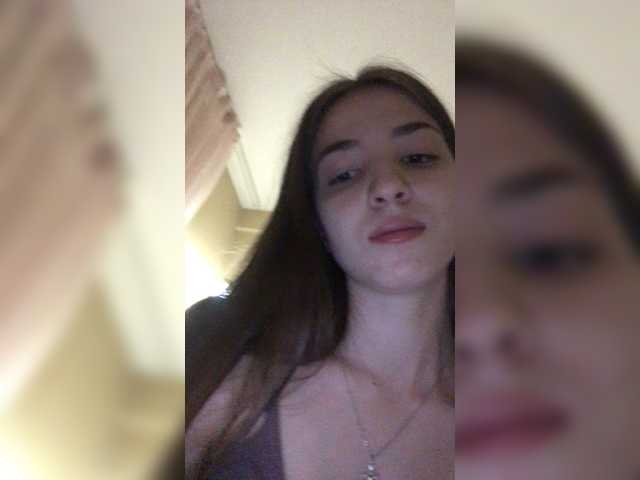 Capturas de tela de transmissão Nouraa