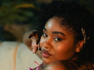 Chat de vídeo erótico OhrianaGibson