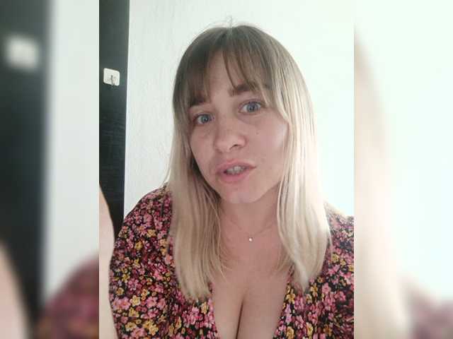 Fotos Blondines69 Hey guys!:) Goal- #Dance #hot #pvt #c2c #fetish #feet #roleplay Tip to add at friendlist and for requests!