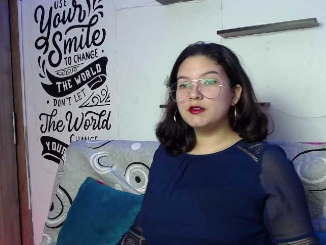 Capturas de tela de transmissão OliviaHill