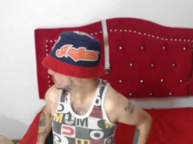 Capturas de tela de transmissão orgasmroom