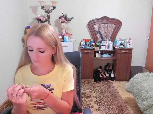 Capturas de tela de transmissão _Alienanna_
